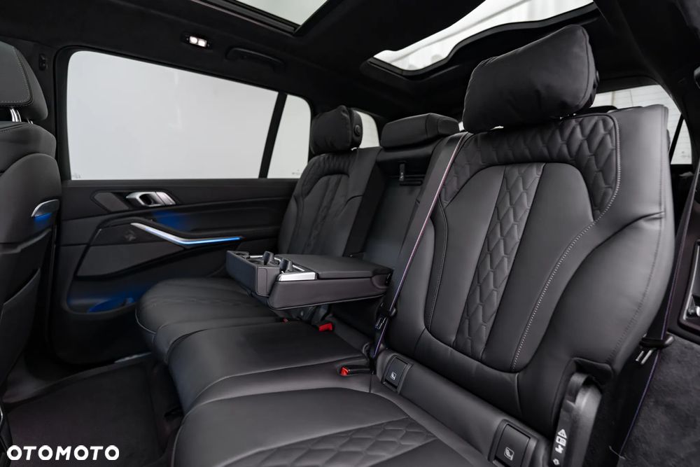 BMW X7 - 21