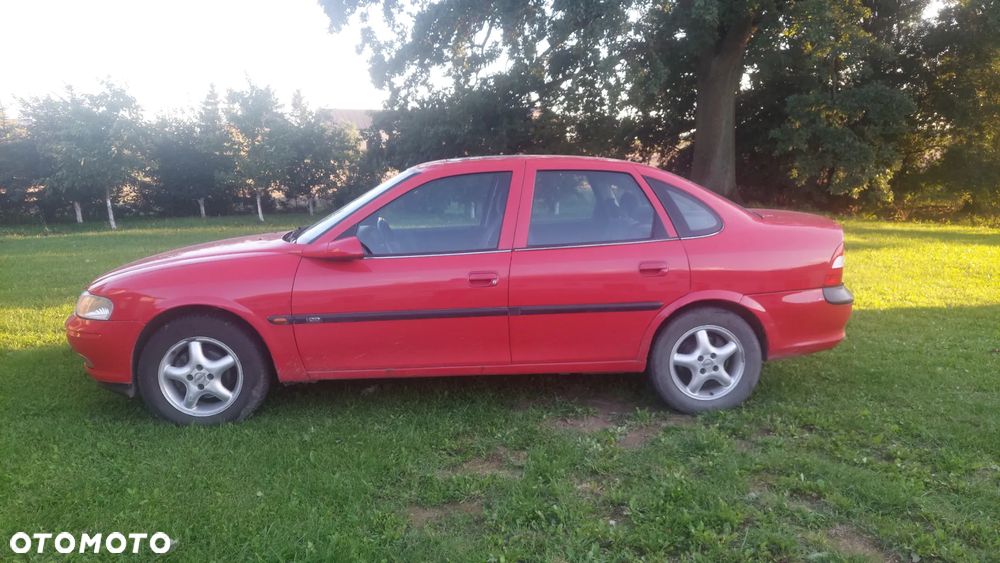 Opel Vectra 1.6 CD - 2
