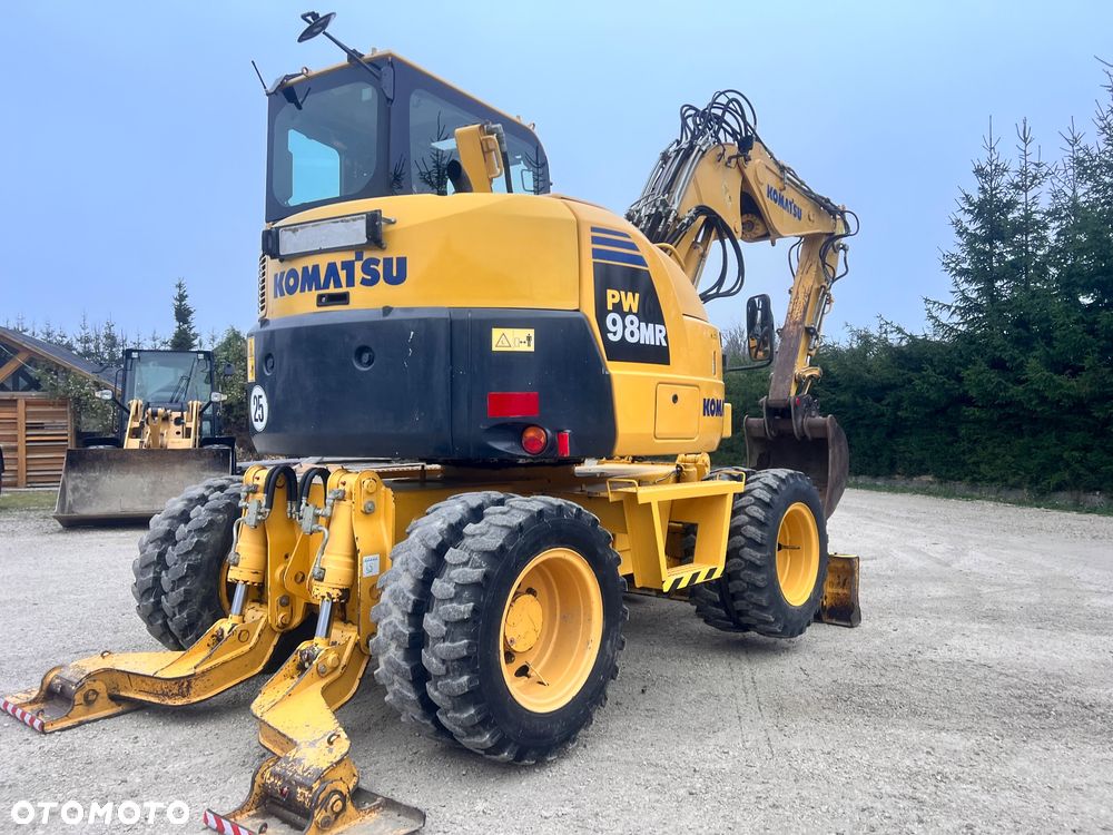 Komatsu 4x4x4 ramię łamane Koparka kołowa KOMATSU  PW98MR-8 10ton 4x4x4 ośki skrętne Ramię 3x łamane BEZ DPF i ADBLUE 4 cyl dodatkowe wyjścia hydr Pług Podpory 2012 szybka zwinna Prosto z importu 1 właściciel Cat TEREX Liebherr Wacker Pw 98 Mr 8 11 - 39