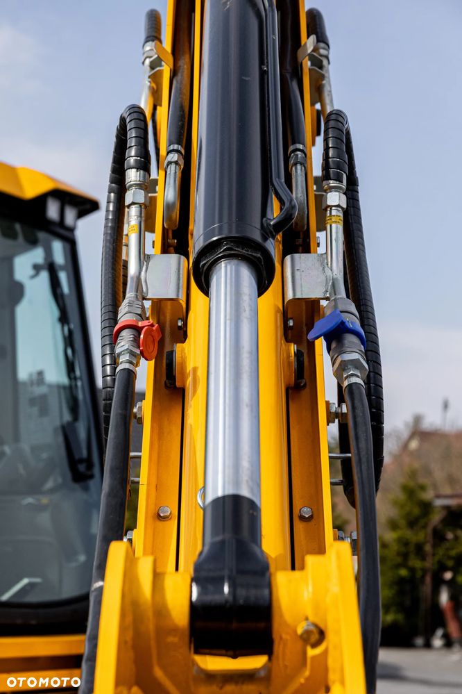 JCB 4CX PRO POWERSLIDE EH Dual Drive | Nowa | bez przebiegu | 110KM - 16