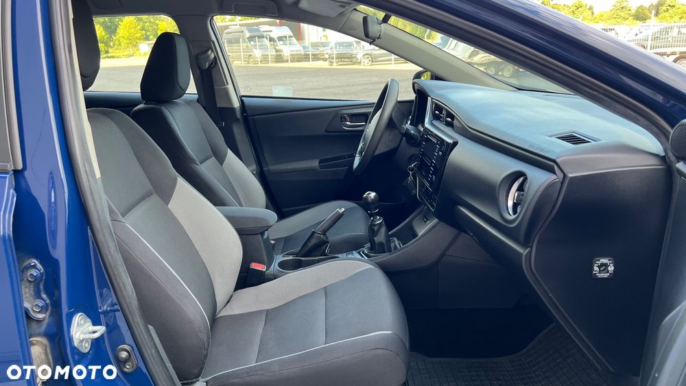 Toyota Auris 1.6 Active - 9