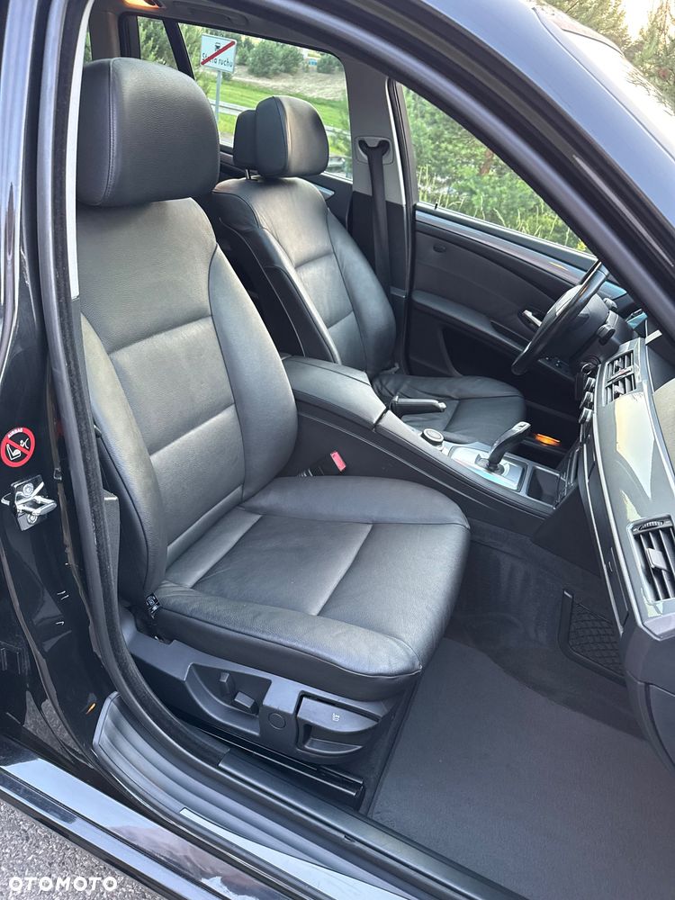 BMW Seria 5 520d - 22