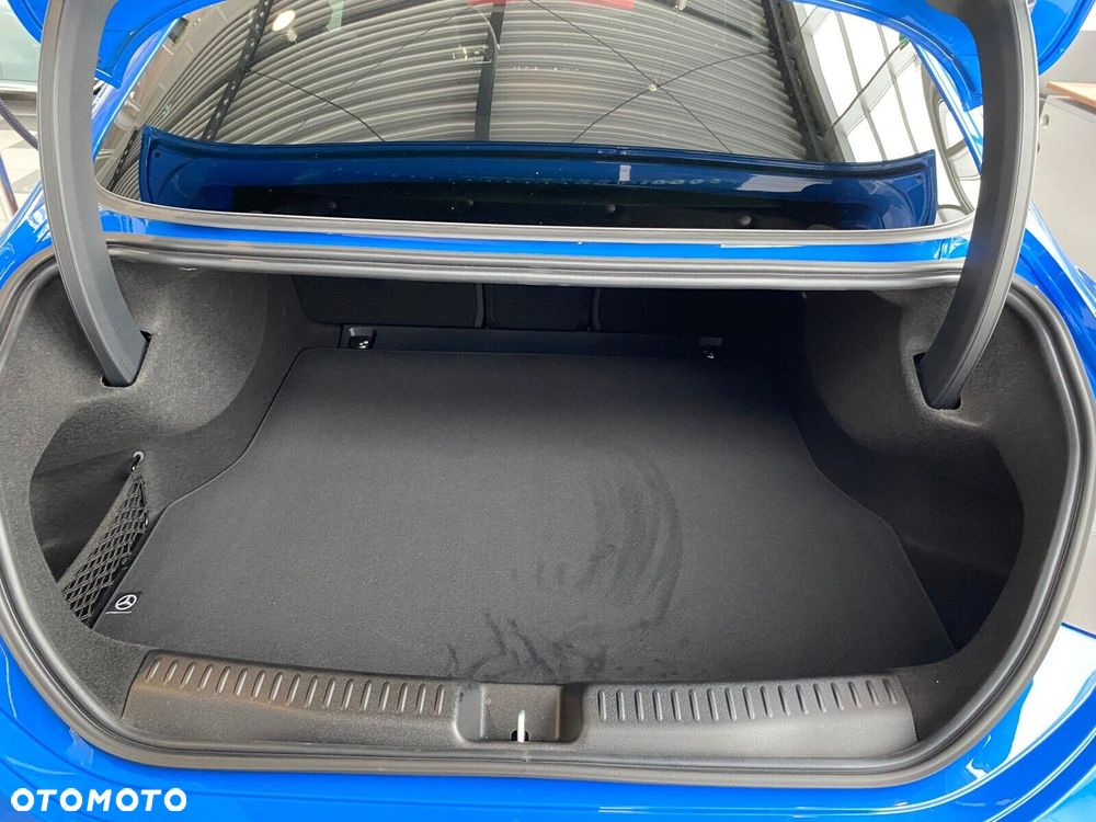 Mercedes-Benz CLA - 26