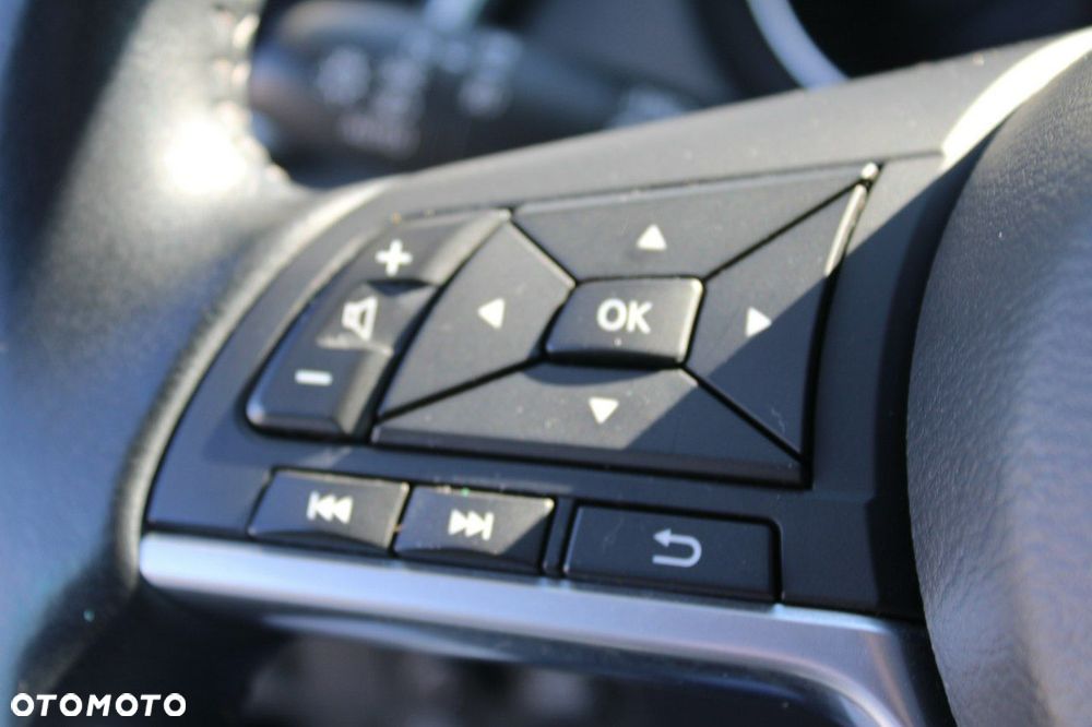 Nissan Qashqai - 25