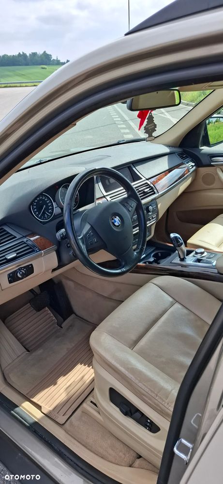 BMW X5 3.0d - 12