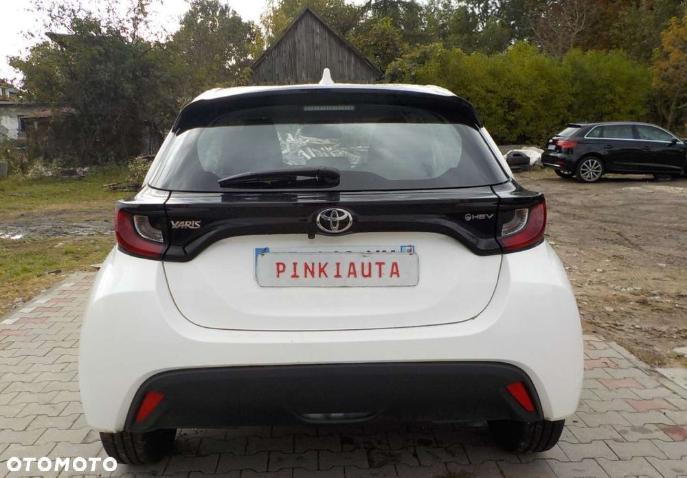 Toyota Yaris - 12