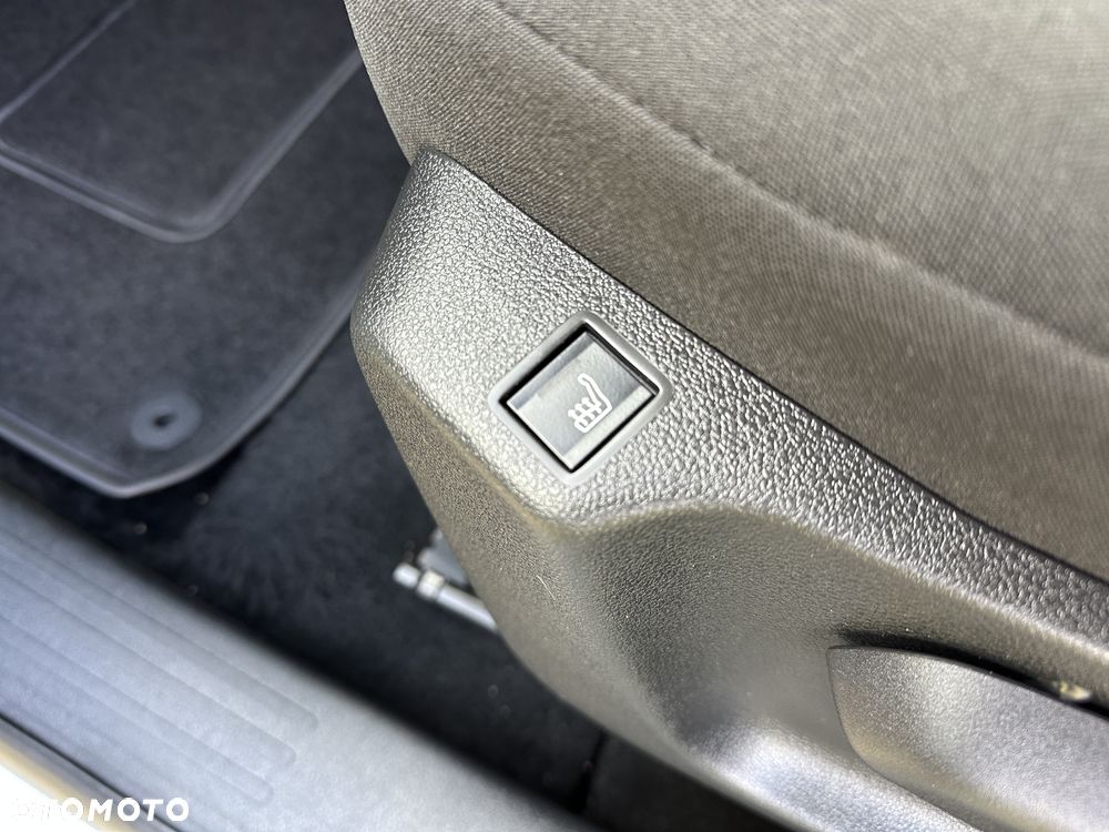 Opel Combo E VAN BLASZAK DOSTAWCZY L1H1 - 19