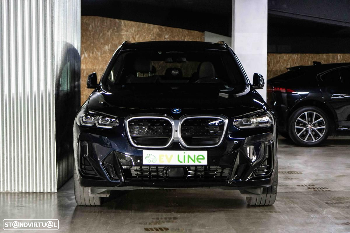 BMW iX3 M Sport Impressive - 6