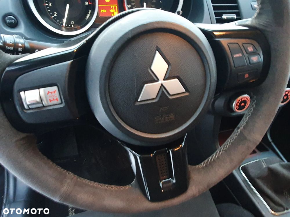 Mitsubishi Lancer Evolution GSR - 14