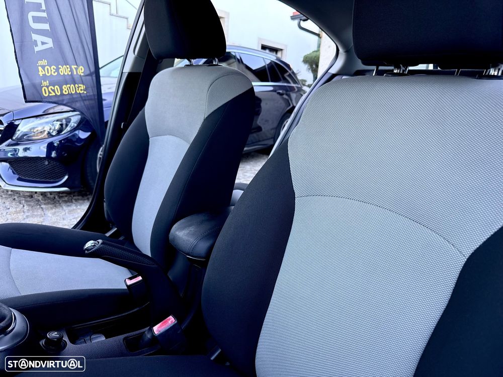 Chevrolet Cruze 1.6 LS - 44