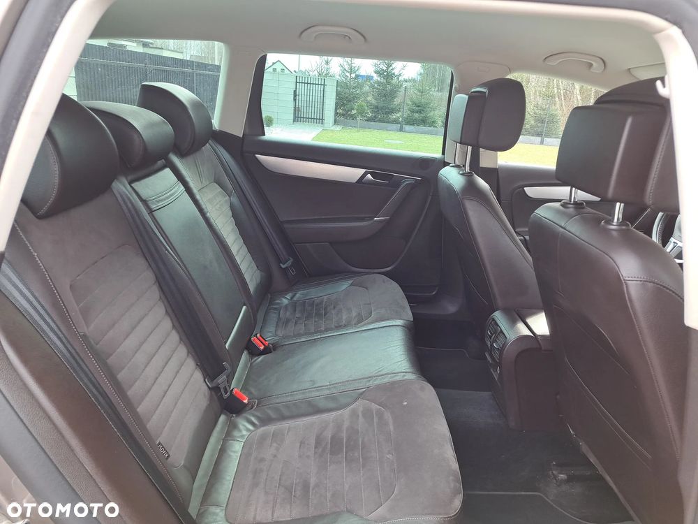 Volkswagen Passat 2.0 TDI DSG BlueMotion Technology Highline - 21