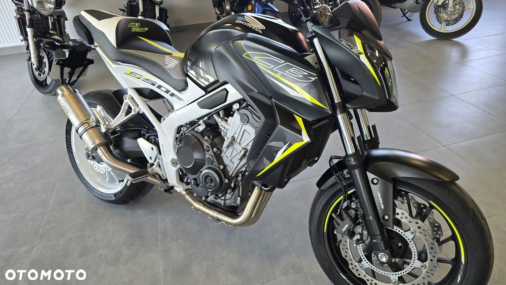 Honda CB - 26