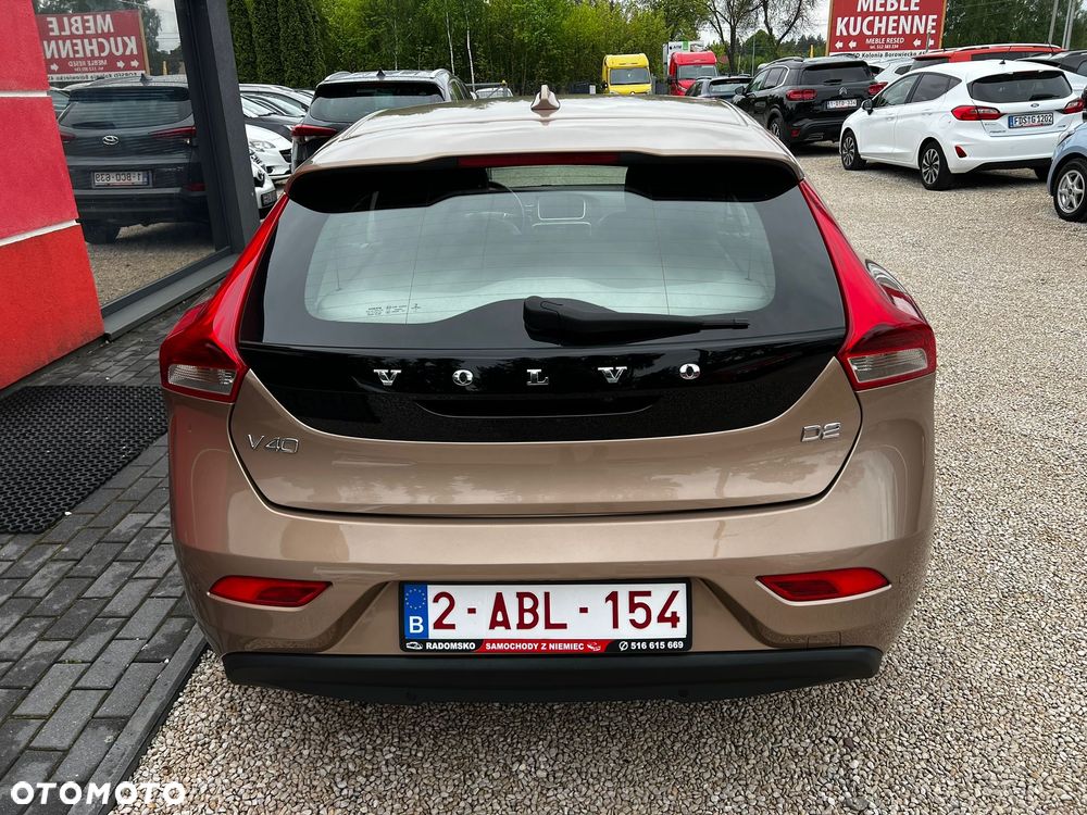 Volvo V40 D2 Summum - 14