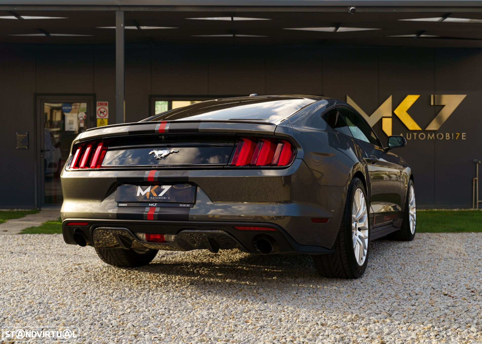 Ford Mustang 2.3 Eco Boost Aut. - 3