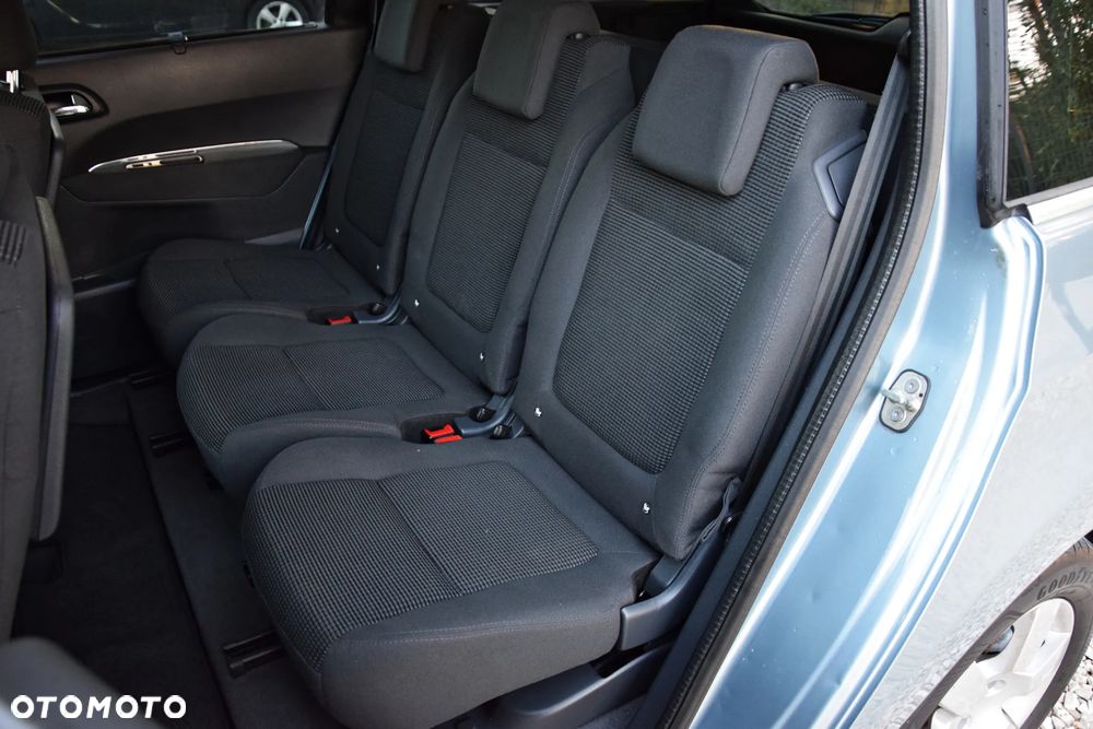 Peugeot 5008 - 31