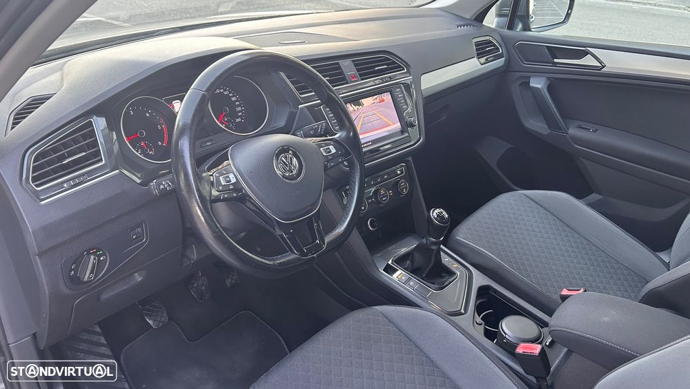 VW Tiguan 2.0 TDI Highline - 28