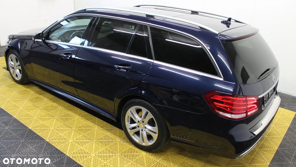 Mercedes-Benz Klasa E 300 T CDI DPF BlueEFFICIENCY 7G-TRONIC Avantgarde - 5