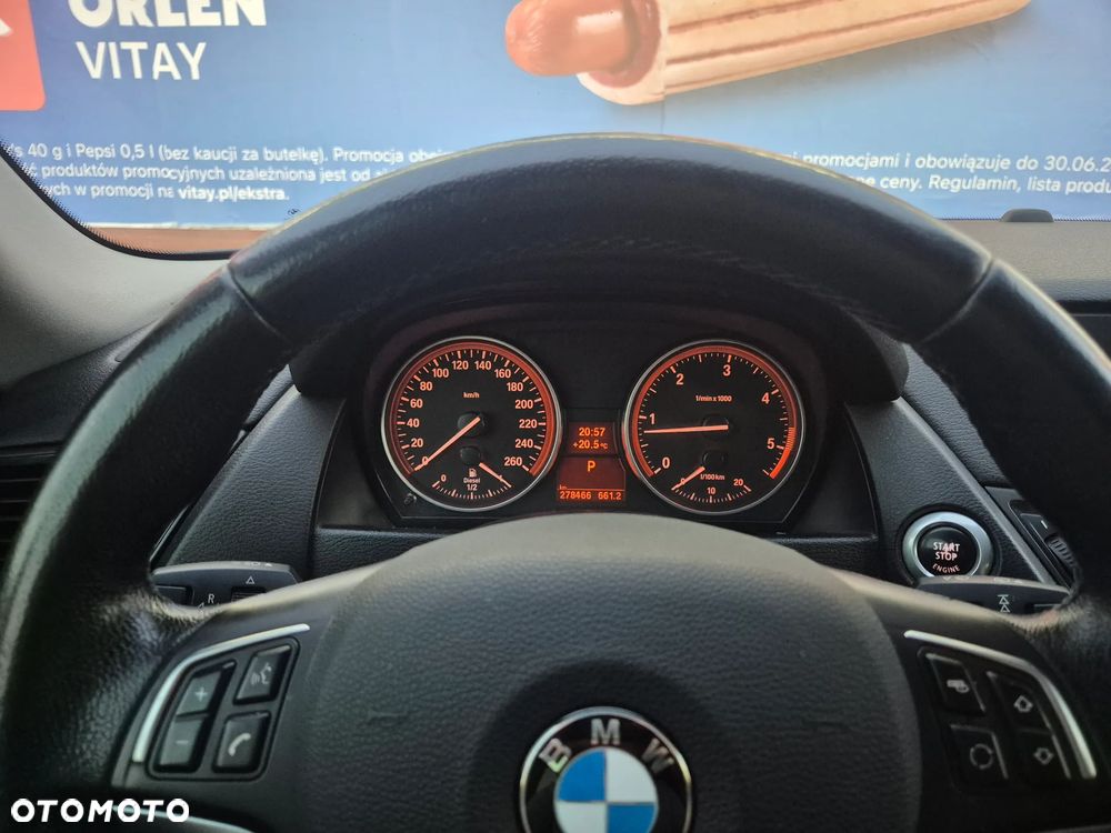 BMW X1 xDrive20d xLine - 12