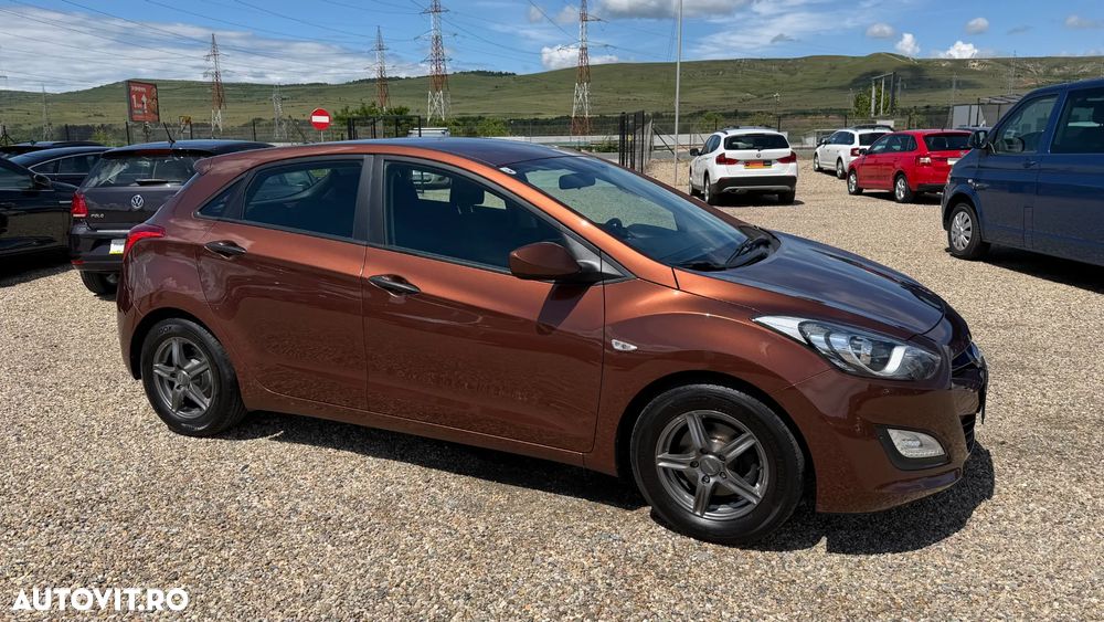 Hyundai i30 1.4 MPi TPMS Comfort+ - 17