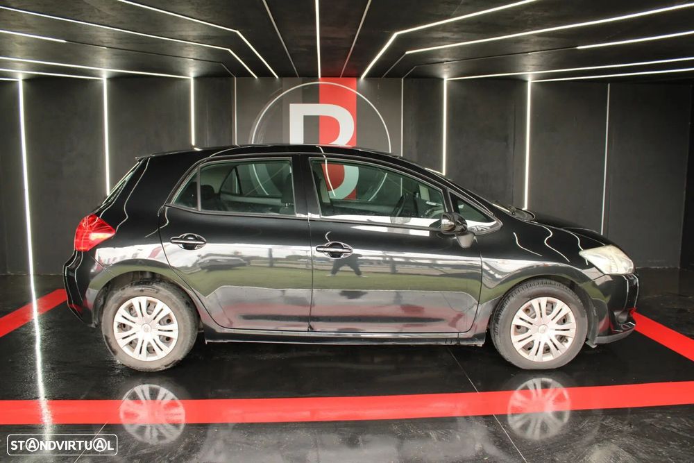 Toyota Auris - 2