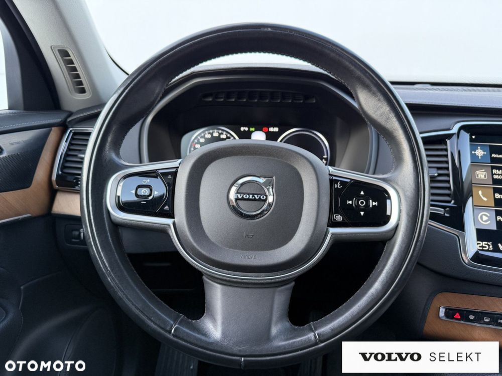 Volvo XC 90 - 24