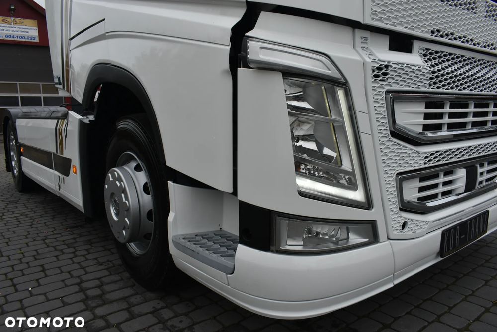Volvo FH 460 XL // ZABUDOWY MIĘDZYOSIOWE //FULL LED // NOWE OPONY // NAVI // - 12