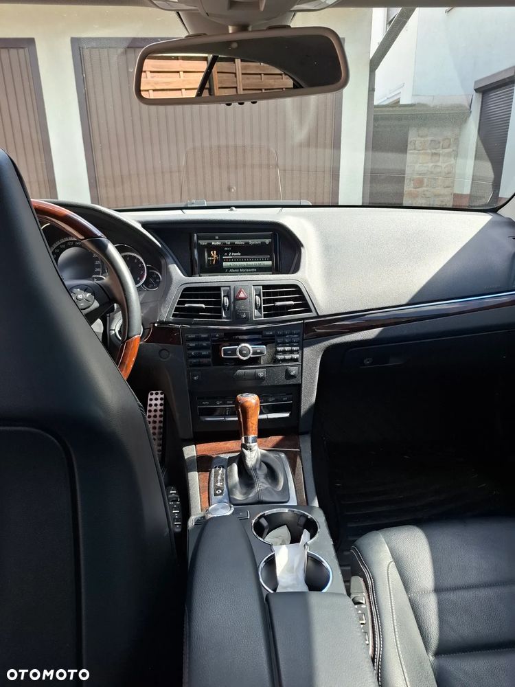 Mercedes-Benz Klasa E - 16