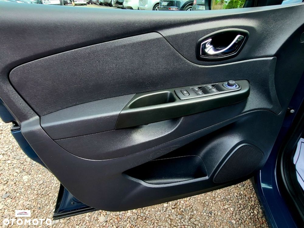 Renault Captur - 25