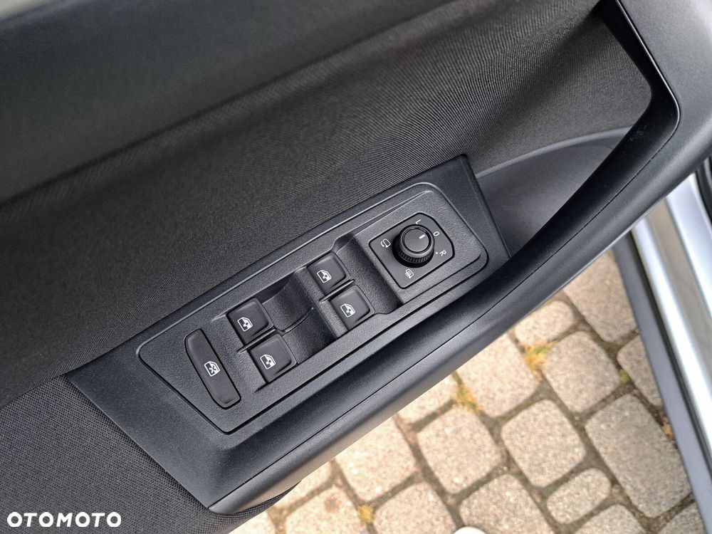 Volkswagen T-Roc 1.5 TSI Life Plus DSG - 12