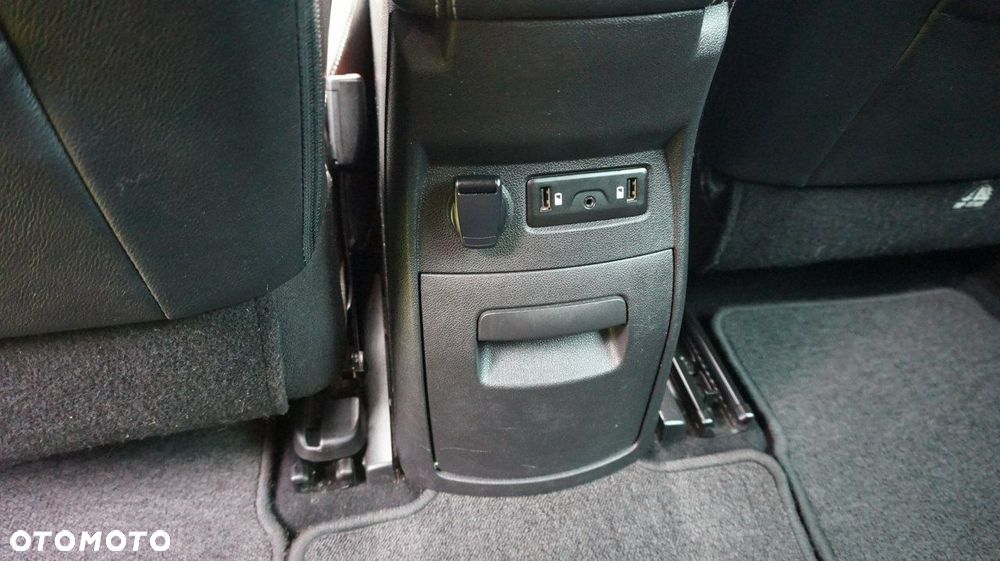 Renault Scenic - 11