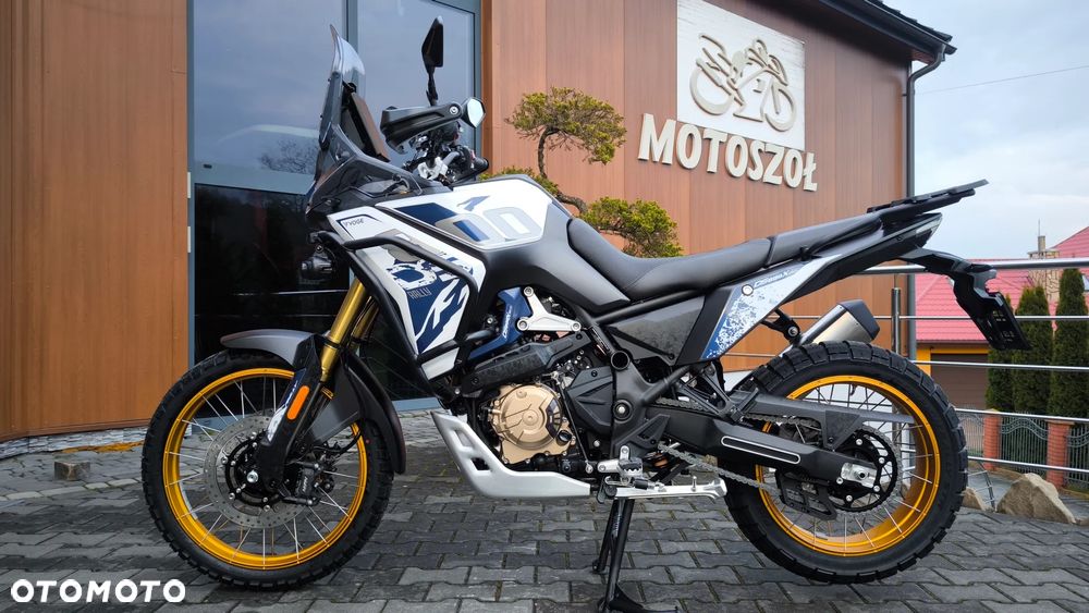 VOGE 800 Rally - 4