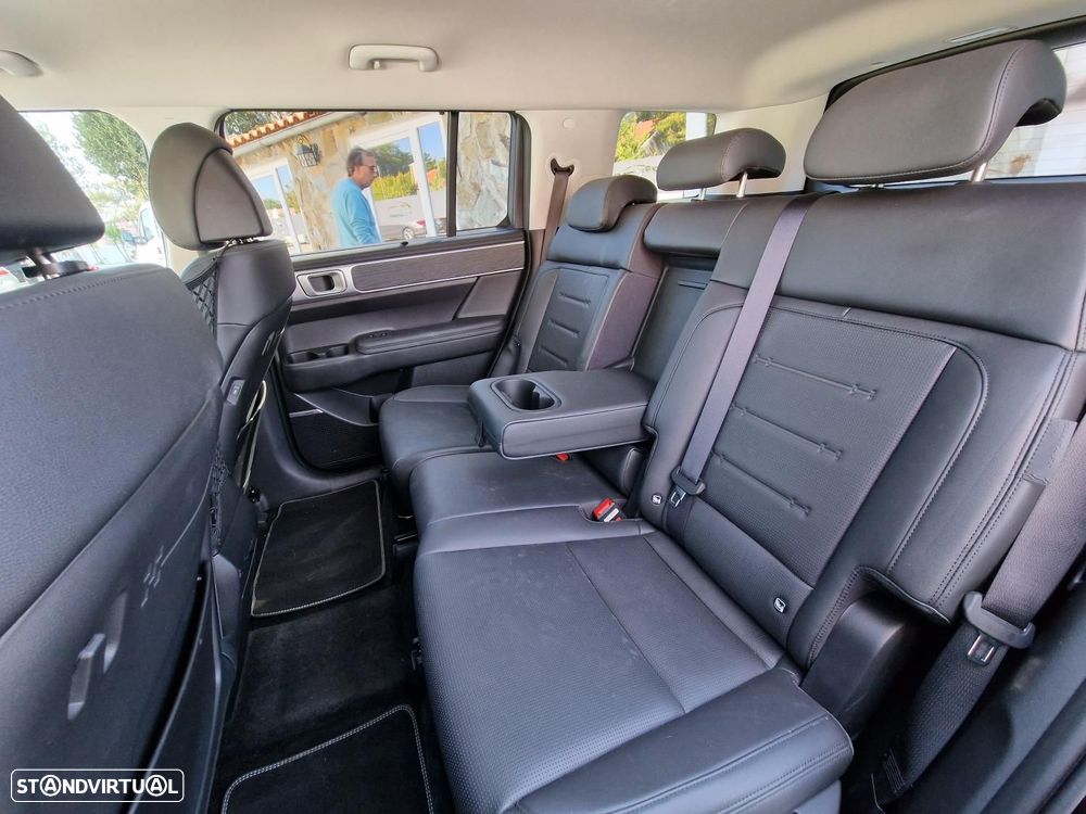 Hyundai Santa Fe 1.6 T-GDI HEV Vanguard - 37