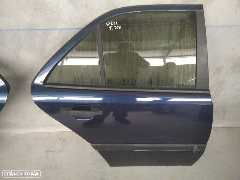 PORTA MERCEDES C200 C220 W202 - TRAS DIREITA - 1