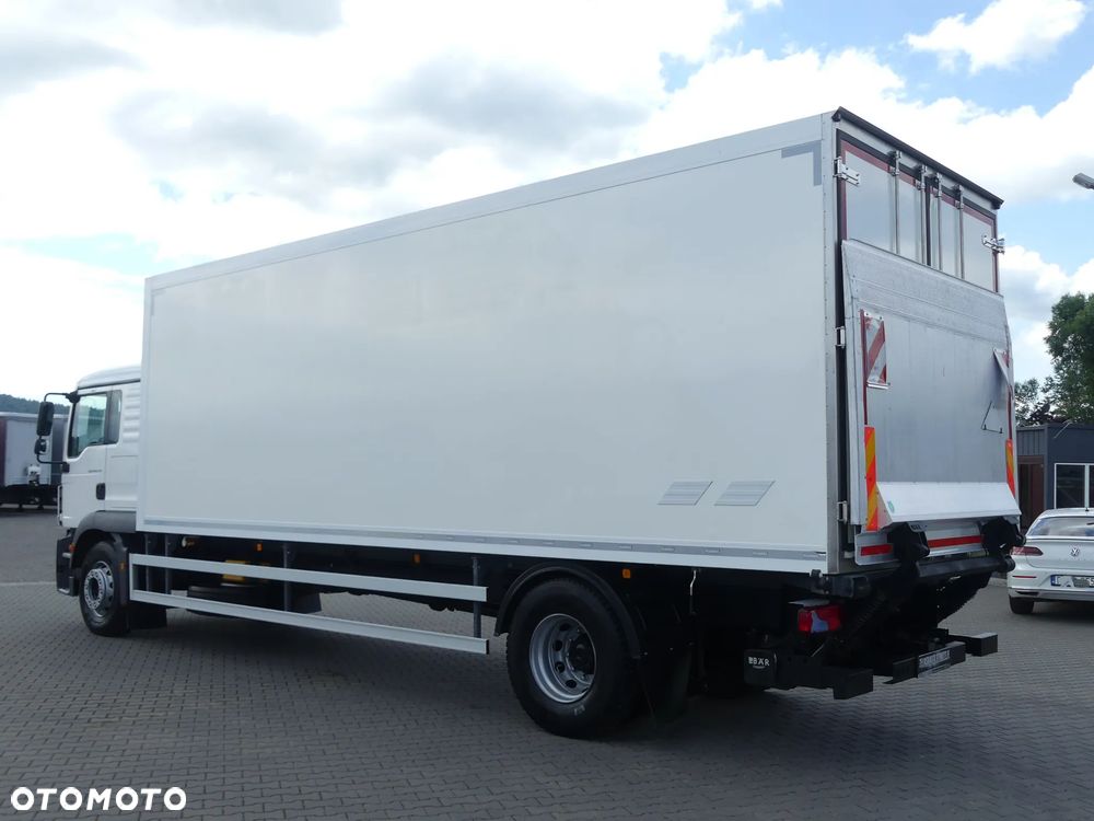MAN TGM 18.250 / CHŁODNIA + WINDA / KABINA SYPIALNA / EURO 6 / - 6
