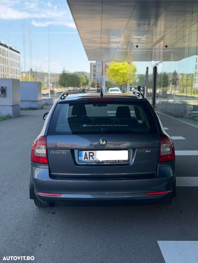 Skoda Octavia 2.0 TDI DPF Elegance - 4