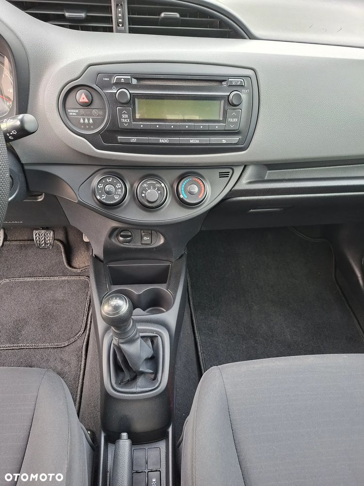Toyota Yaris - 18