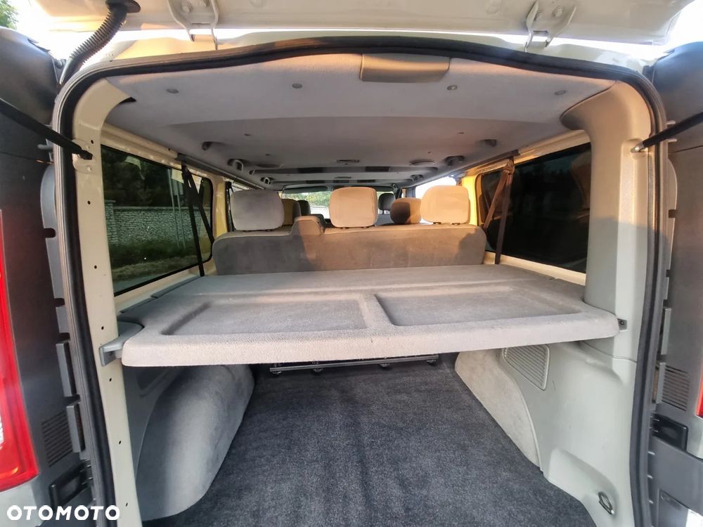 Opel Vivaro - 19
