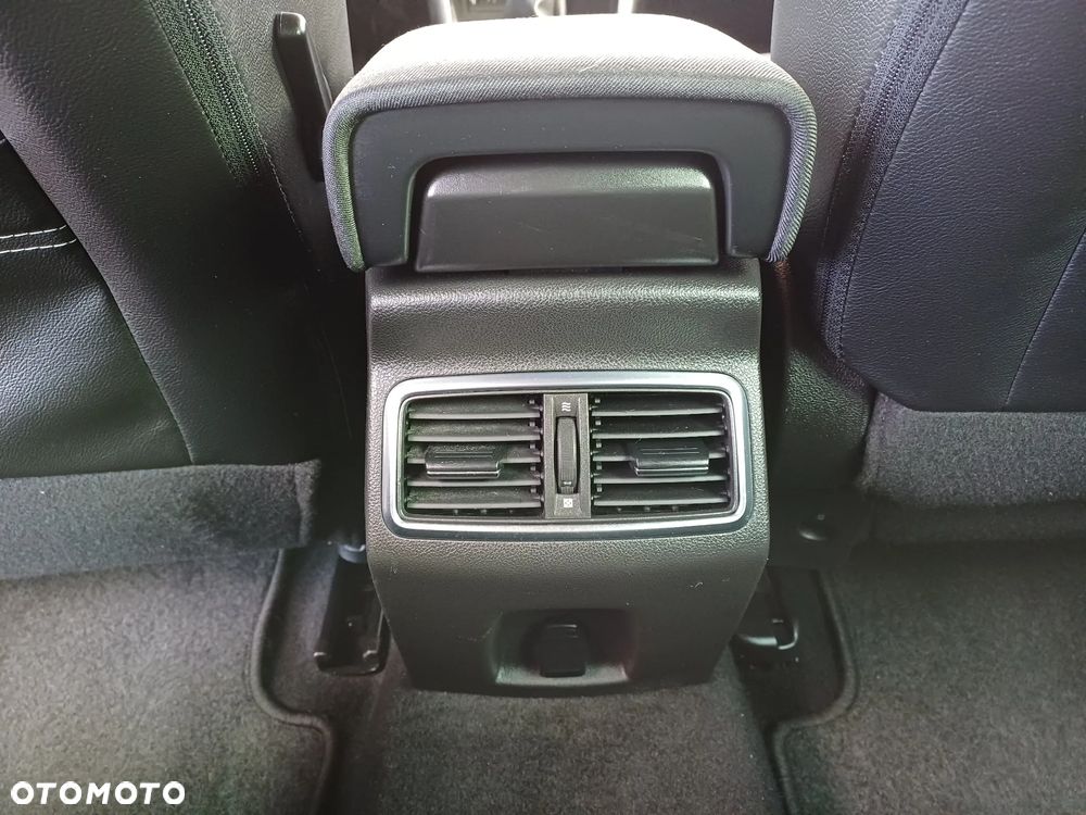 Renault Megane 1.3 TCe FAP Limited - 24