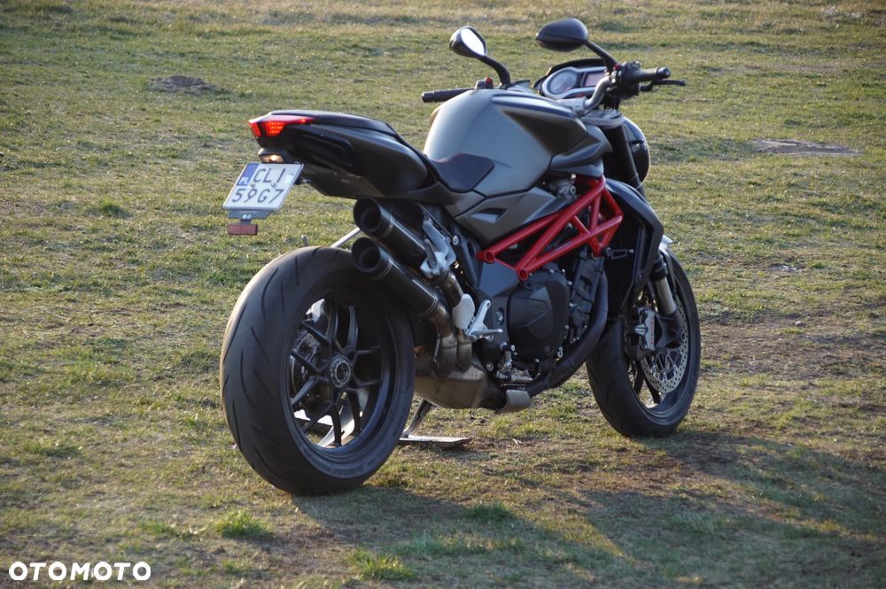 MV AGUSTA Brutale - 33