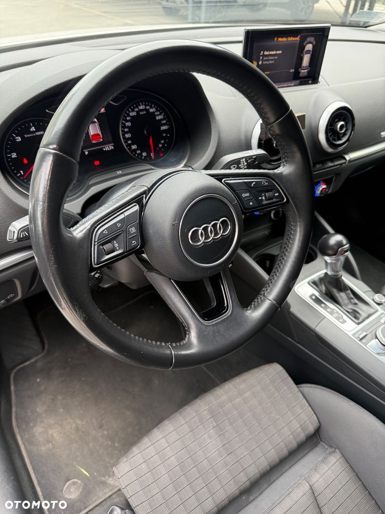 Audi A3 Sportback 2.0 TDI Sport S tronic - 11