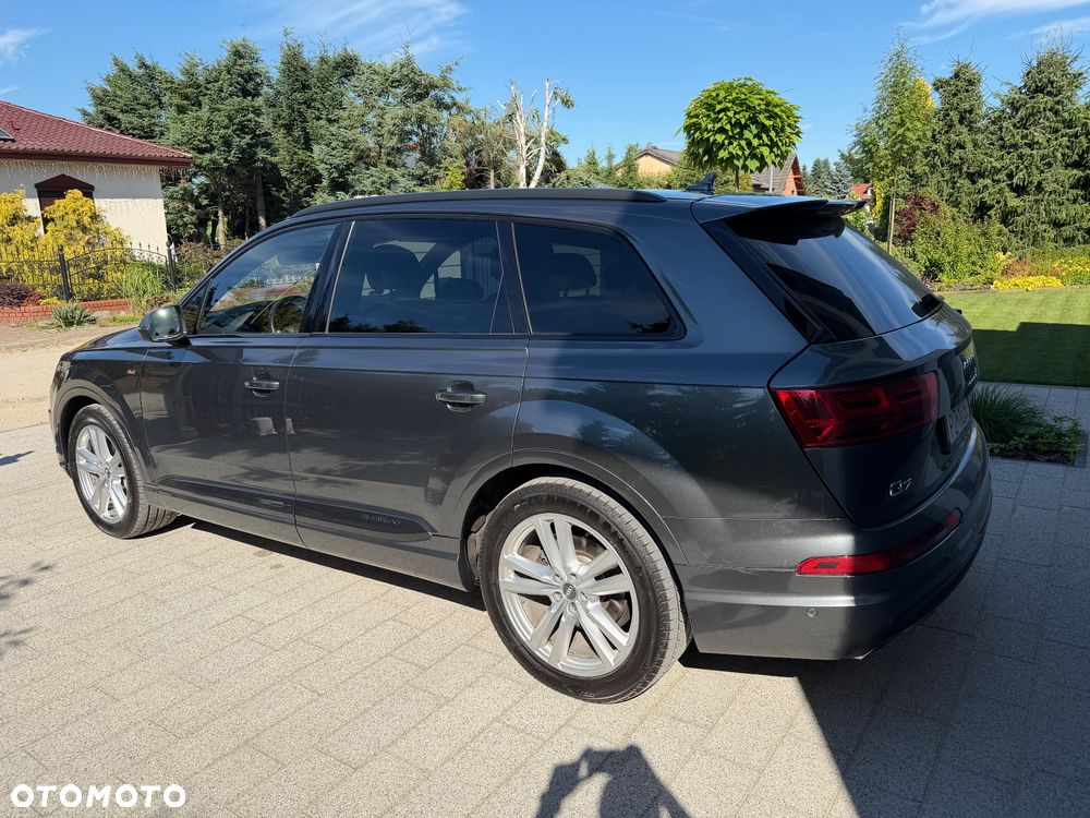 Audi Q7 - 4