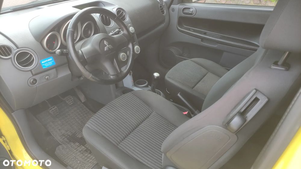 Mitsubishi Colt CZ3 1.3 Young Edition - 8