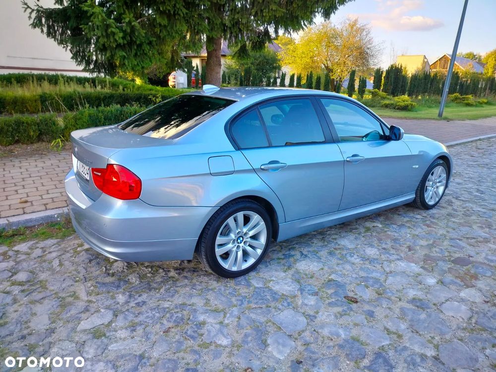 BMW Seria 3 320i Edition Lifestyle - 15