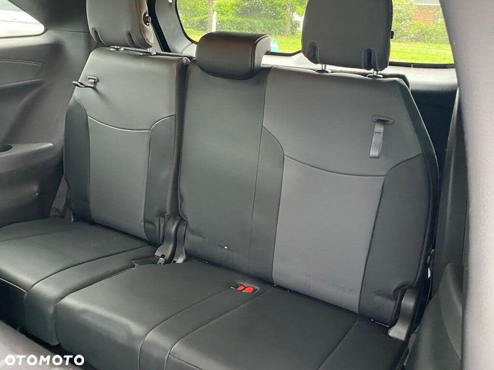 Toyota Sienna - 9