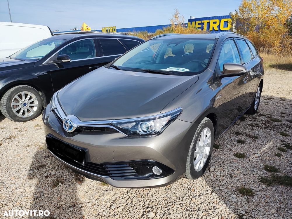 Toyota Auris 1.8 L VVT-i TS Hybrid Sol+ - 1