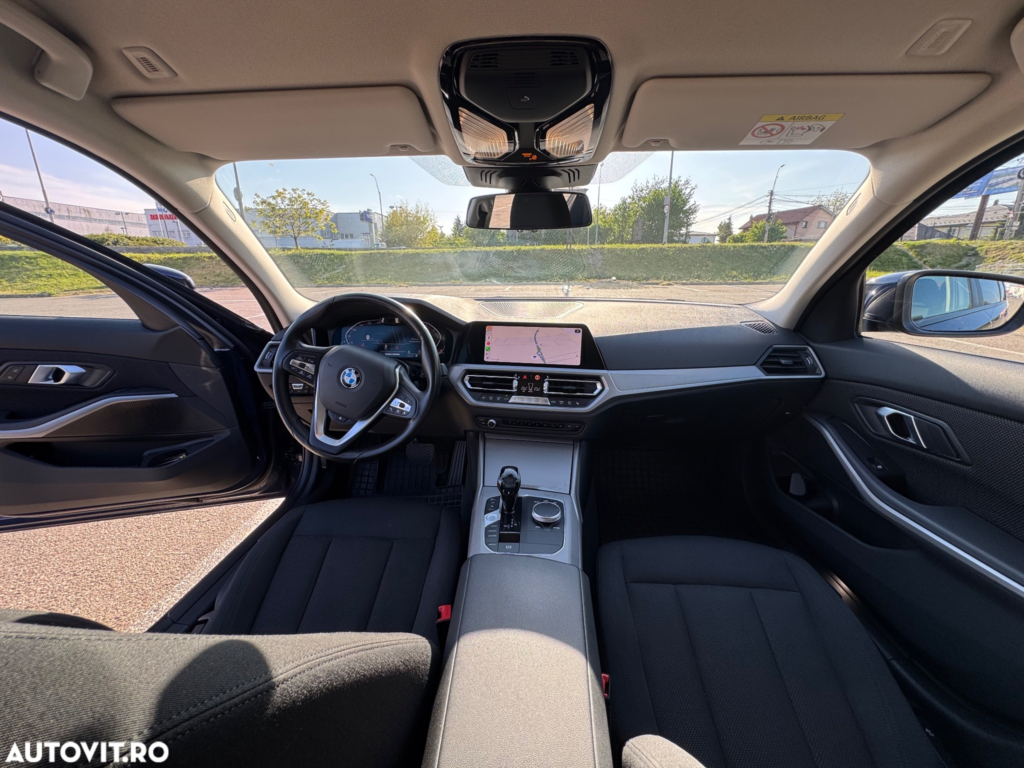 BMW Seria 3 318i Aut. Luxury Line - 9