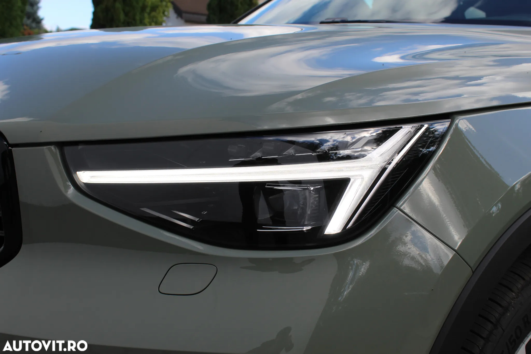 Volvo XC 40 B4 AT FWD MHEV Ultimate Dark - 7