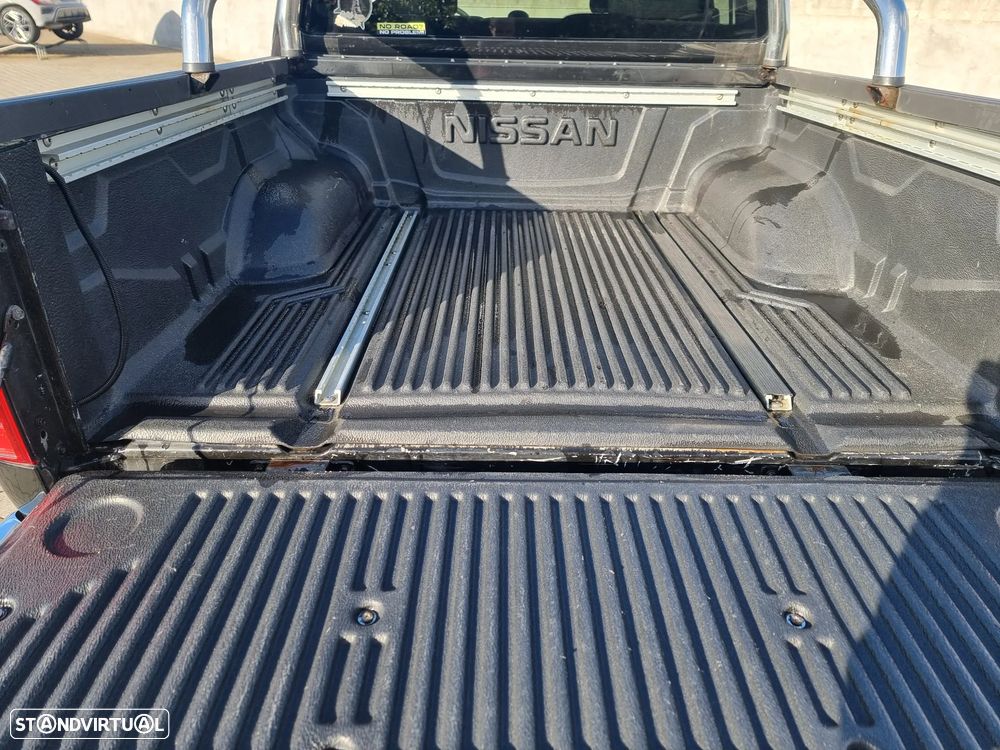 Nissan Navara 2.5 dCi CD LE 4WD - 7