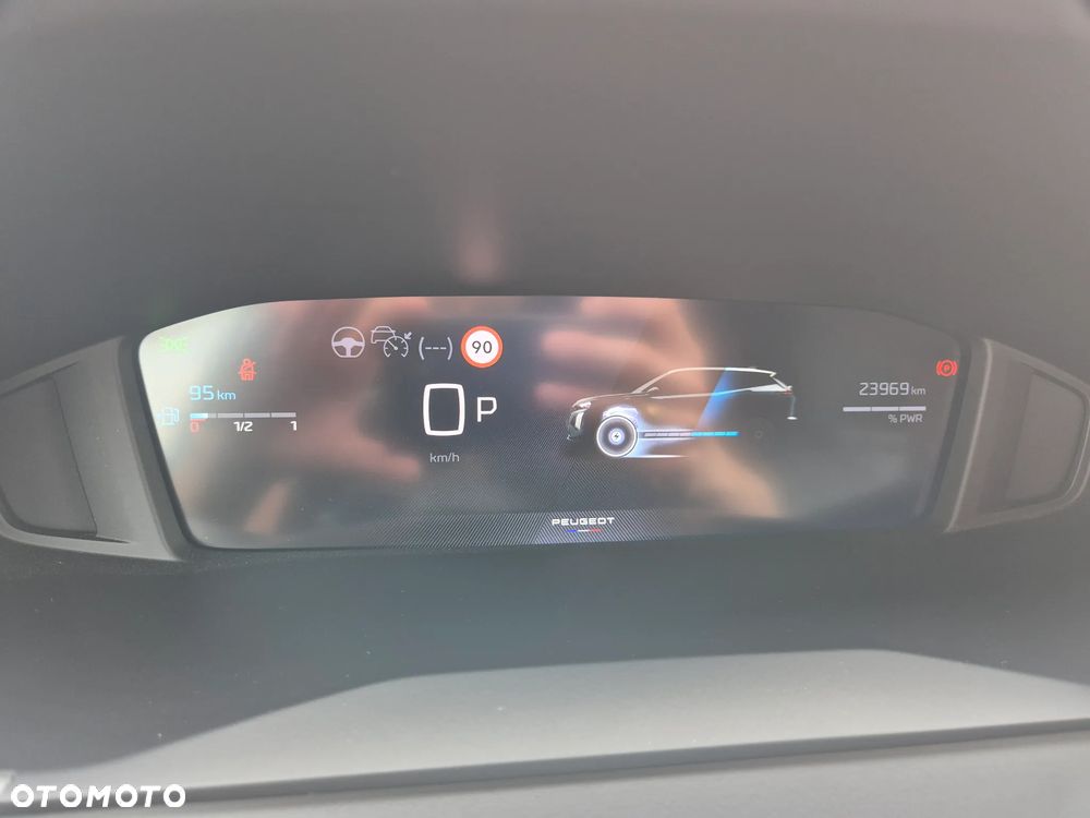 Peugeot 2008 Hybrid 136 e-DSC Allure - 28