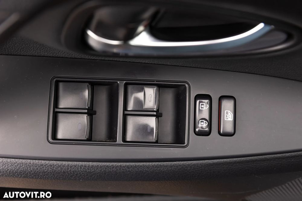 Toyota Avensis 2.0 D-4D Elegance Terracotta - 17